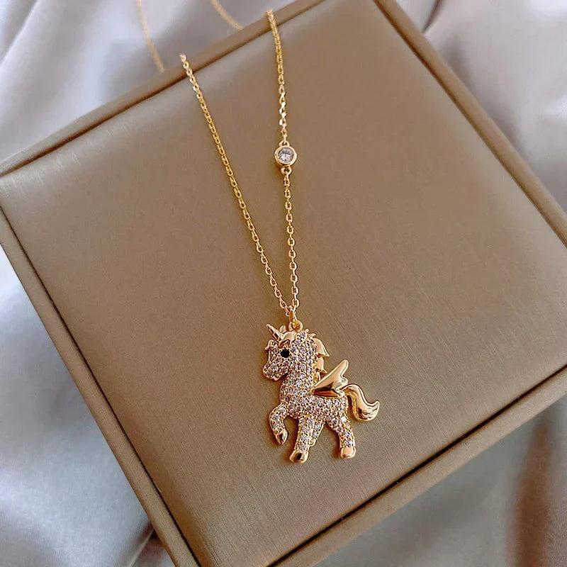 Unicorn Zirconium Necklace in Gold