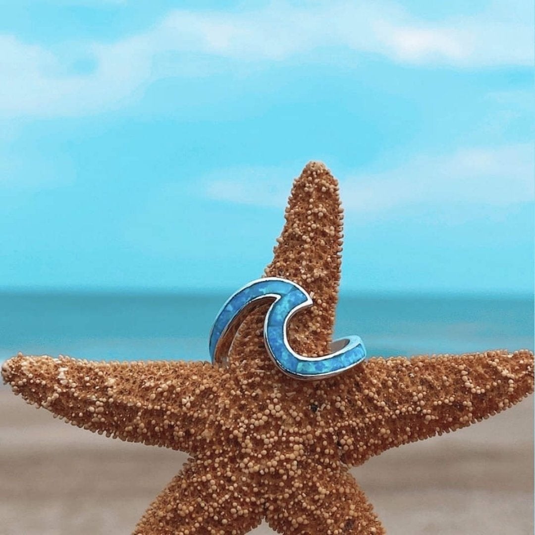 Sea Wave Ring made of Opal and Silver