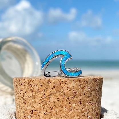 Sea Wave Ring made of Opal and Silver