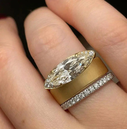 Gold-plated ring set with crystals and vintage zirconias