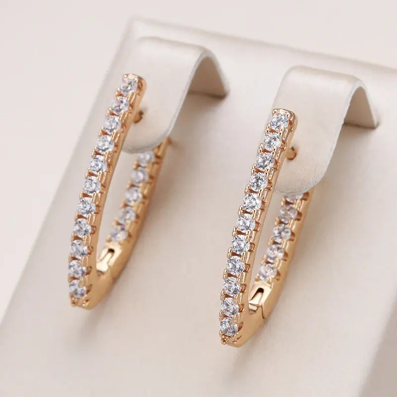 Elegant Bright Point Earrings in Gold