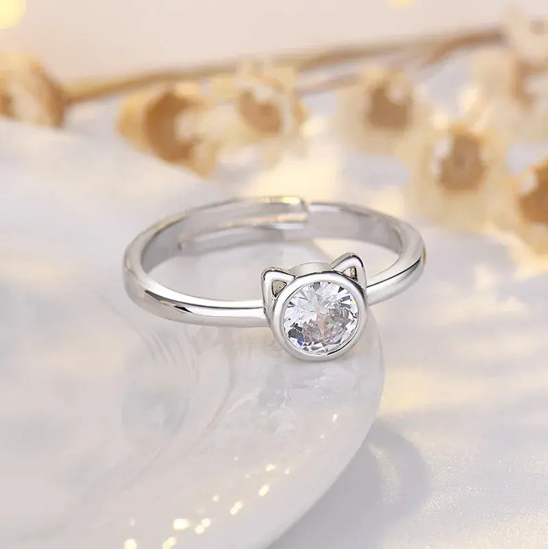 Kitty Ring with Zirconia Inlay