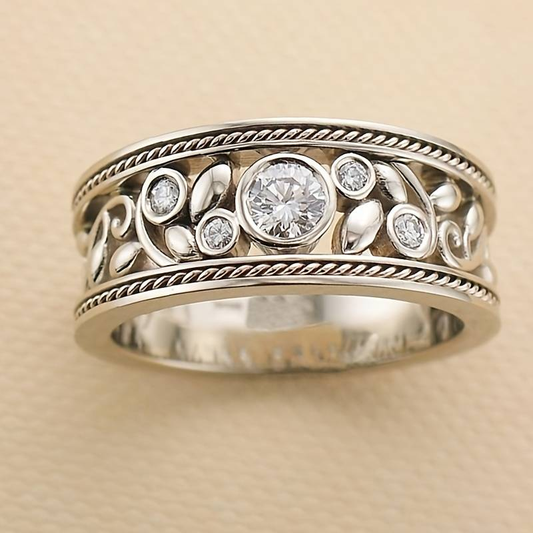 Vintage Silver and Zirconia Ring
