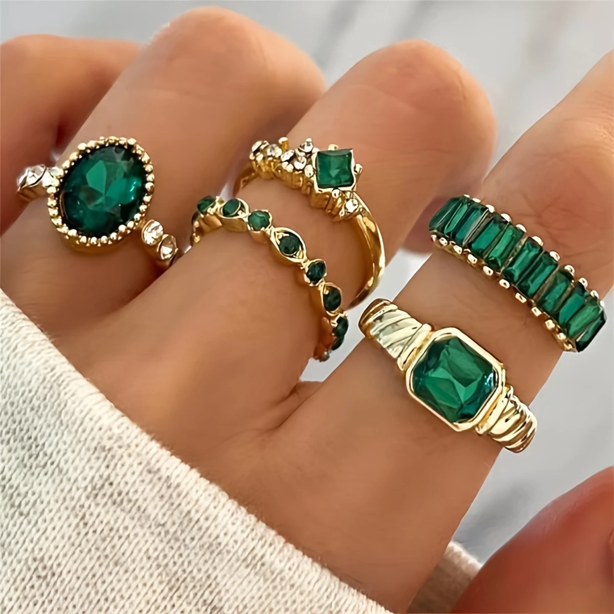 Gold-green Light Ring Set